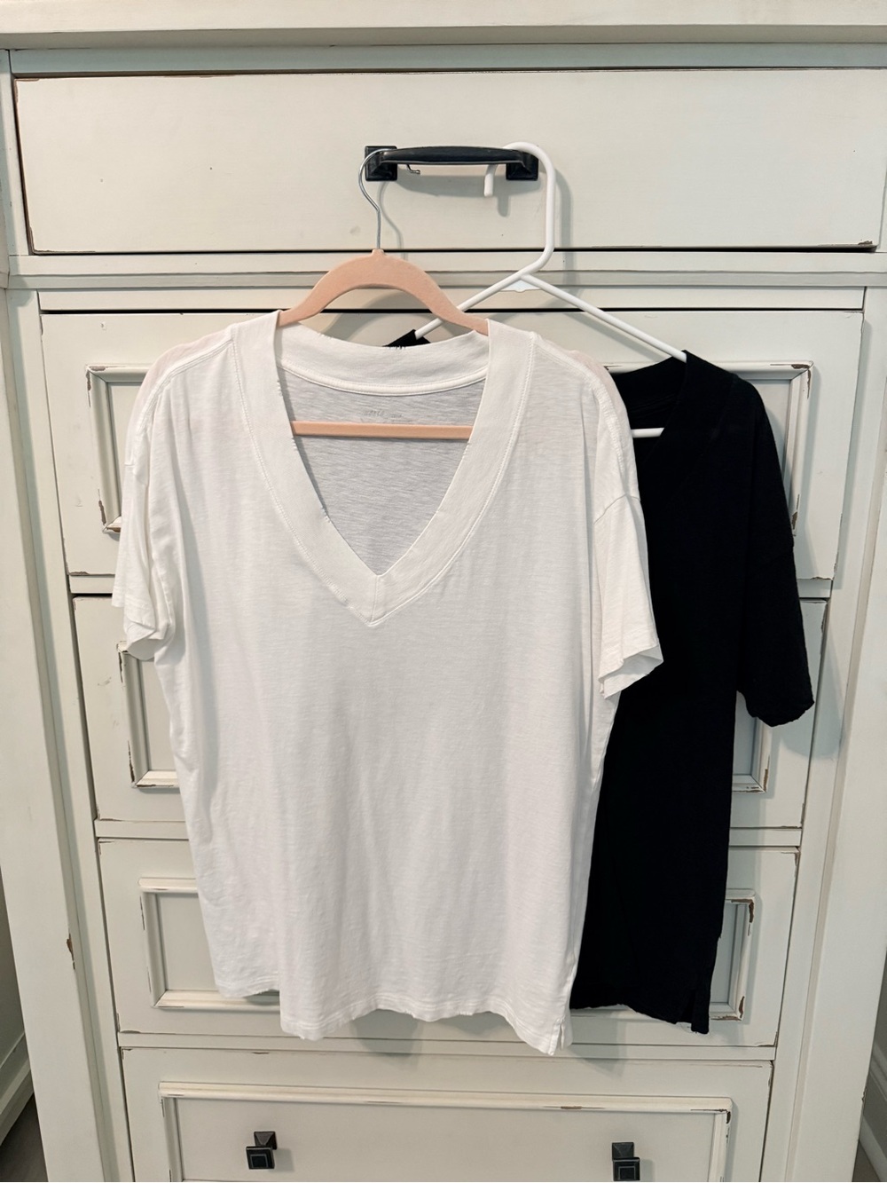 aerie V-Neck Short Sleeve Tee - White and Black